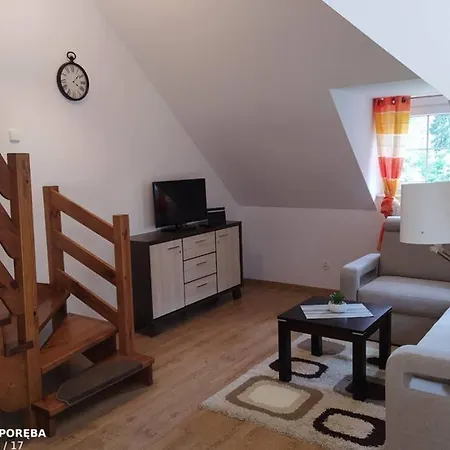Poreba, Dwupoziomowy, 8-osobowy Apartmán *